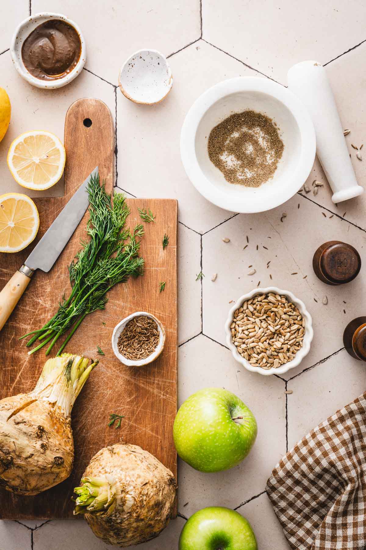 mortal pestel with crushe dcelery seeds