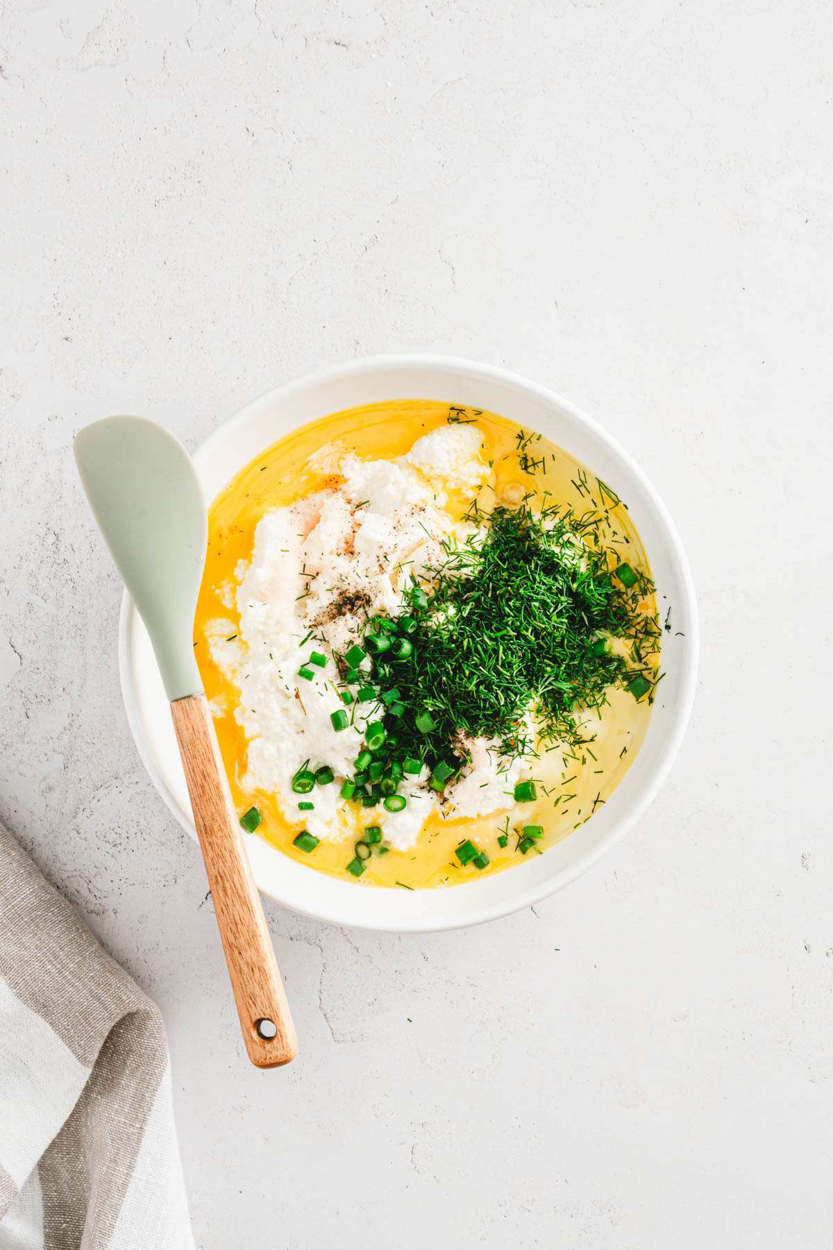 ingredients to make ricotta filling in a bowl