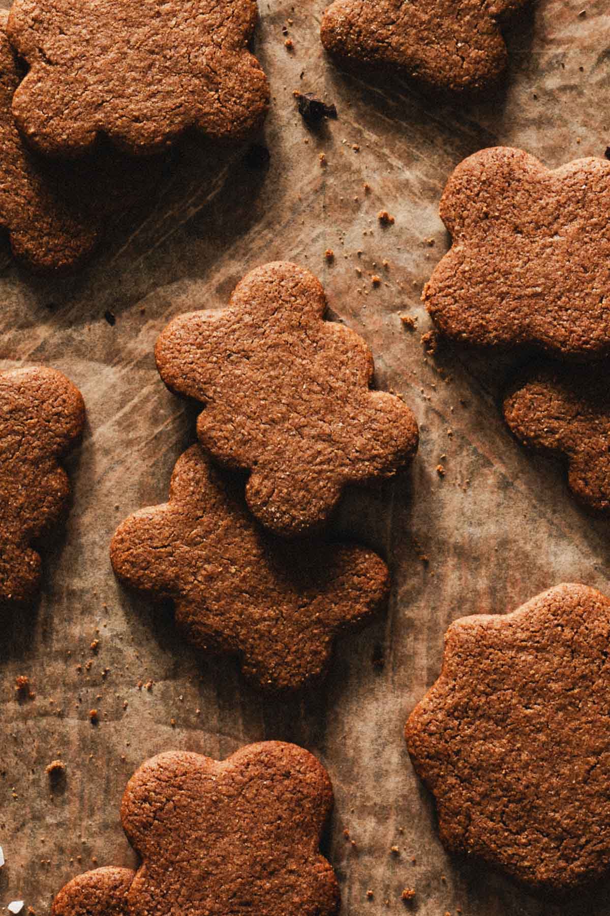 baked pierniczki on a parchment paper