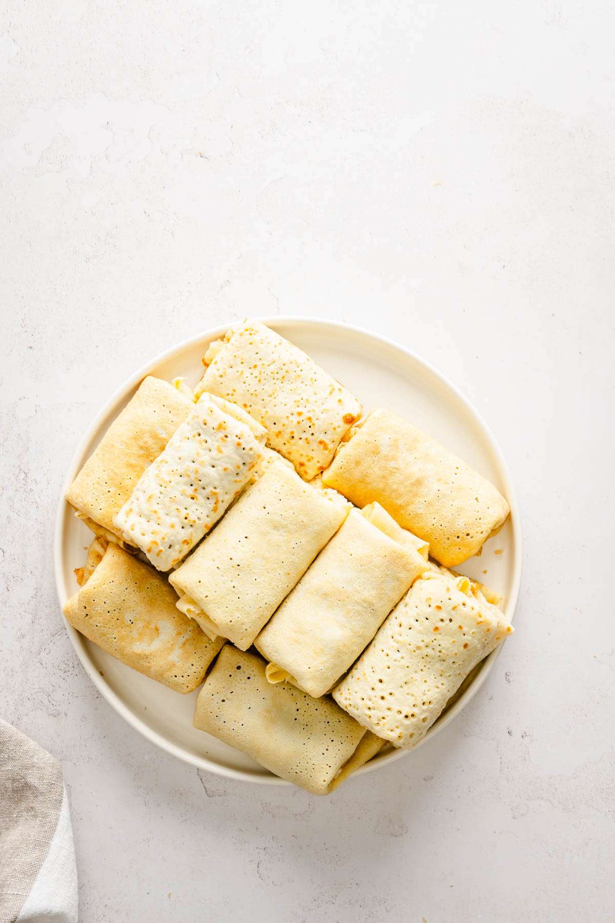 filled krokiety organized on a plate