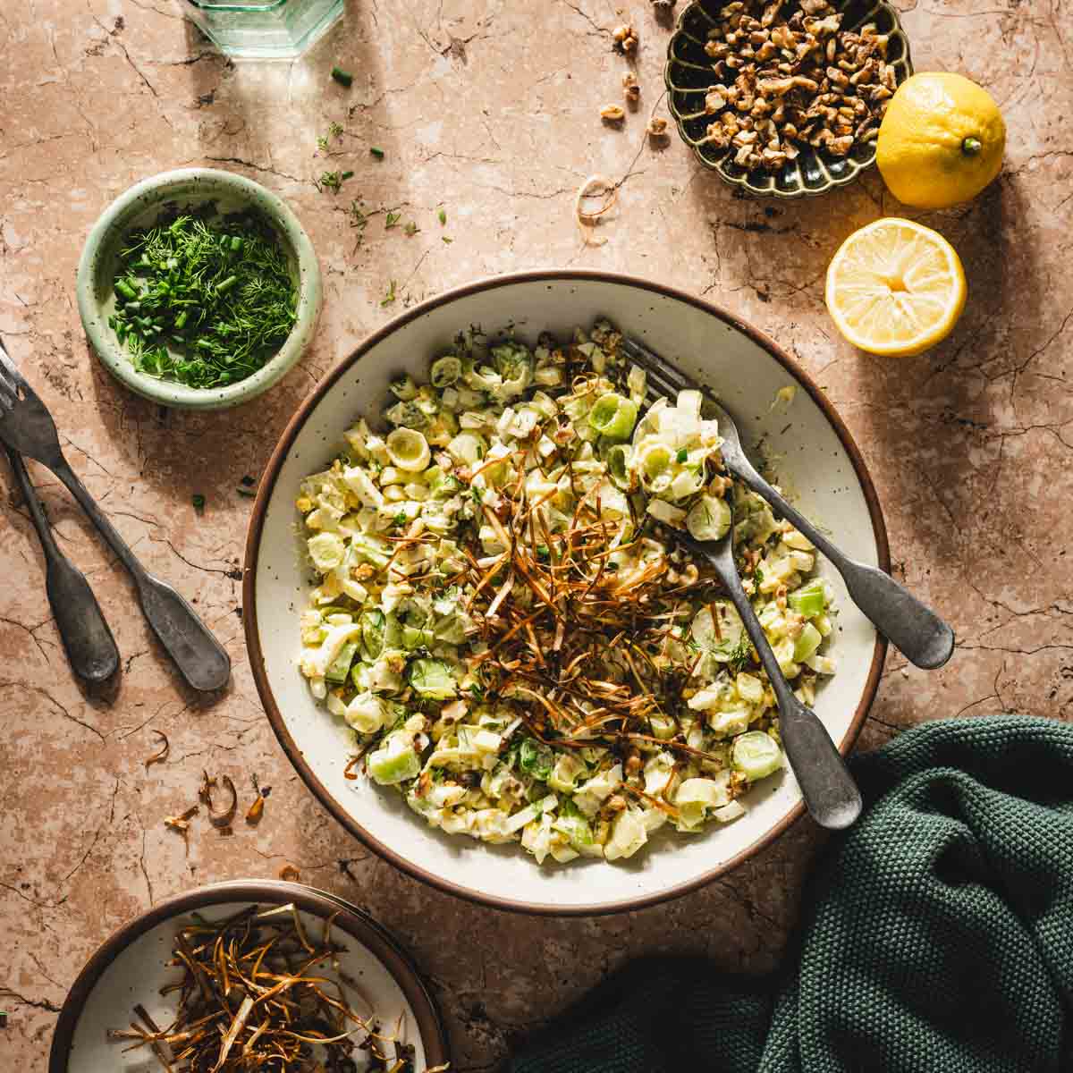 leek slaad in a serving bowl