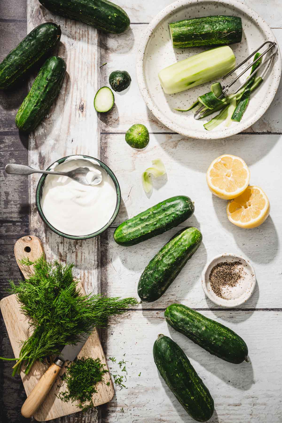 ingredients to make mizeria salad