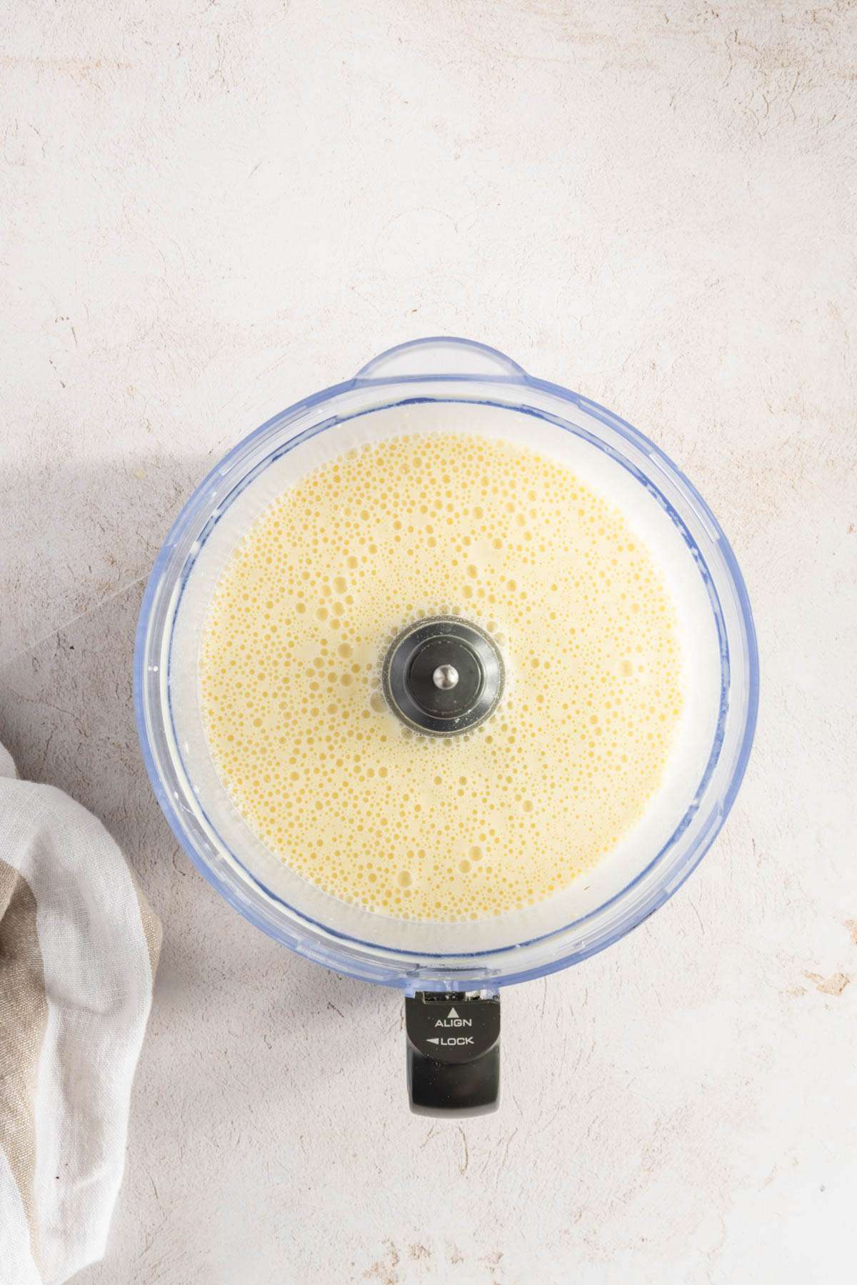 nalesniki batter in a blender