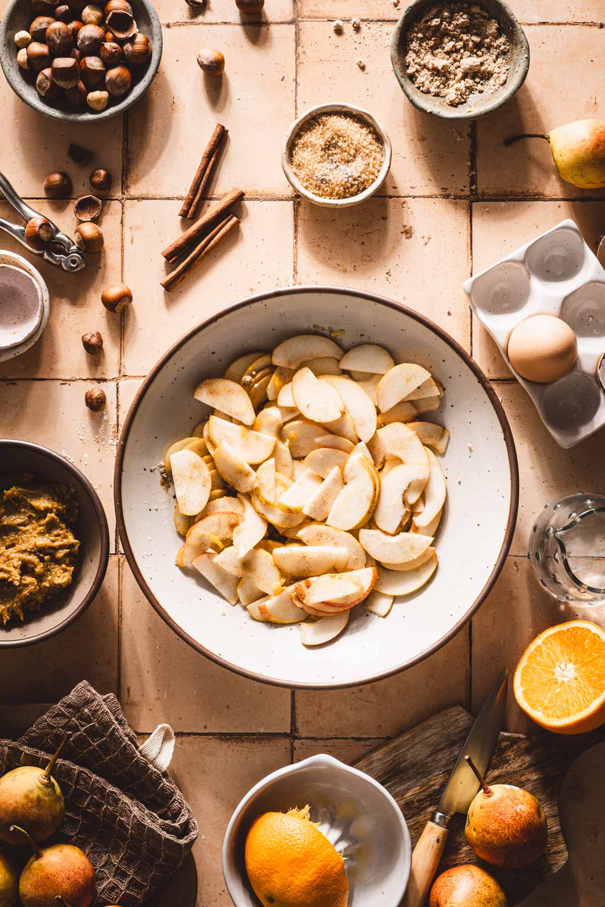orange juice, sugar added to the pears