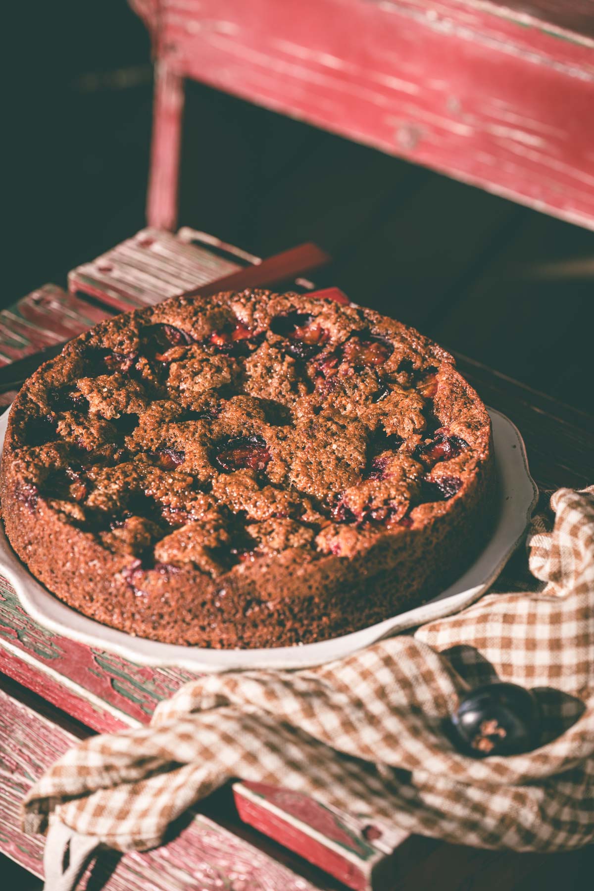 clsoe up of plum cake