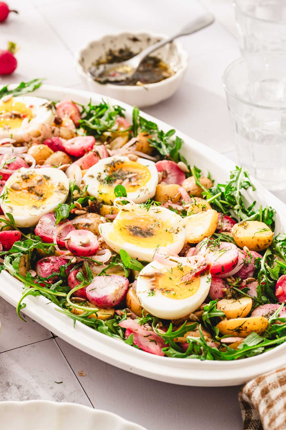 side view of the platter with the salad