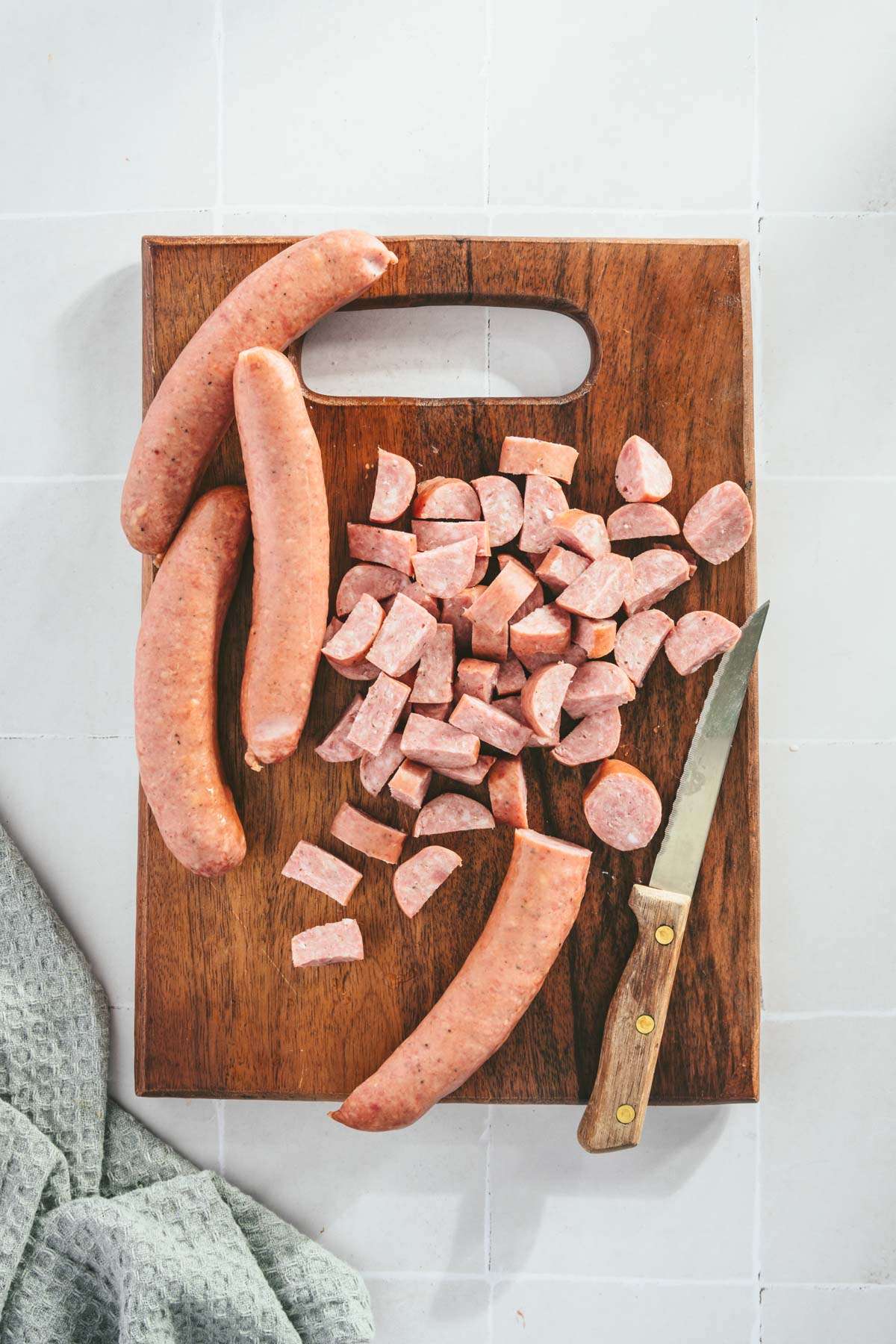 sausage on a cuttingboard