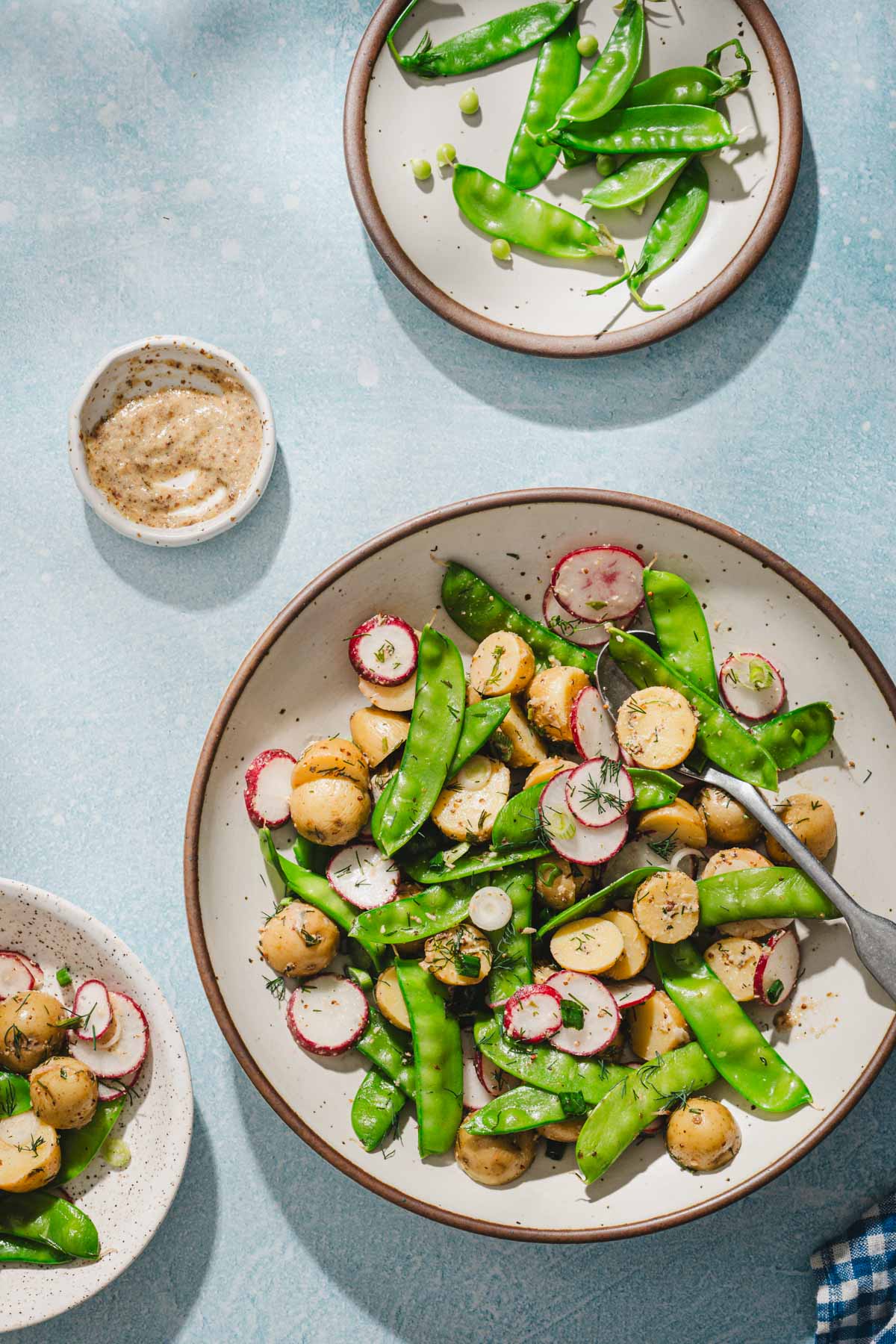 close up of a bowl with snow peas