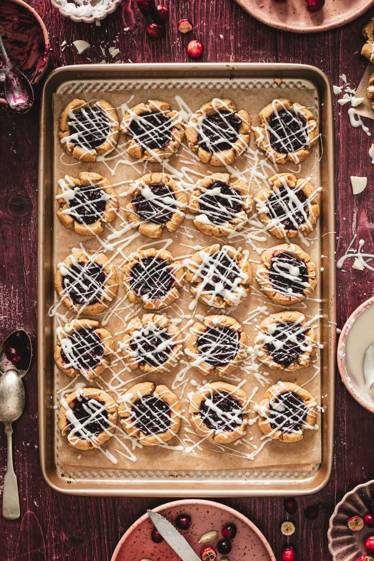 baking sheet with baked cookies