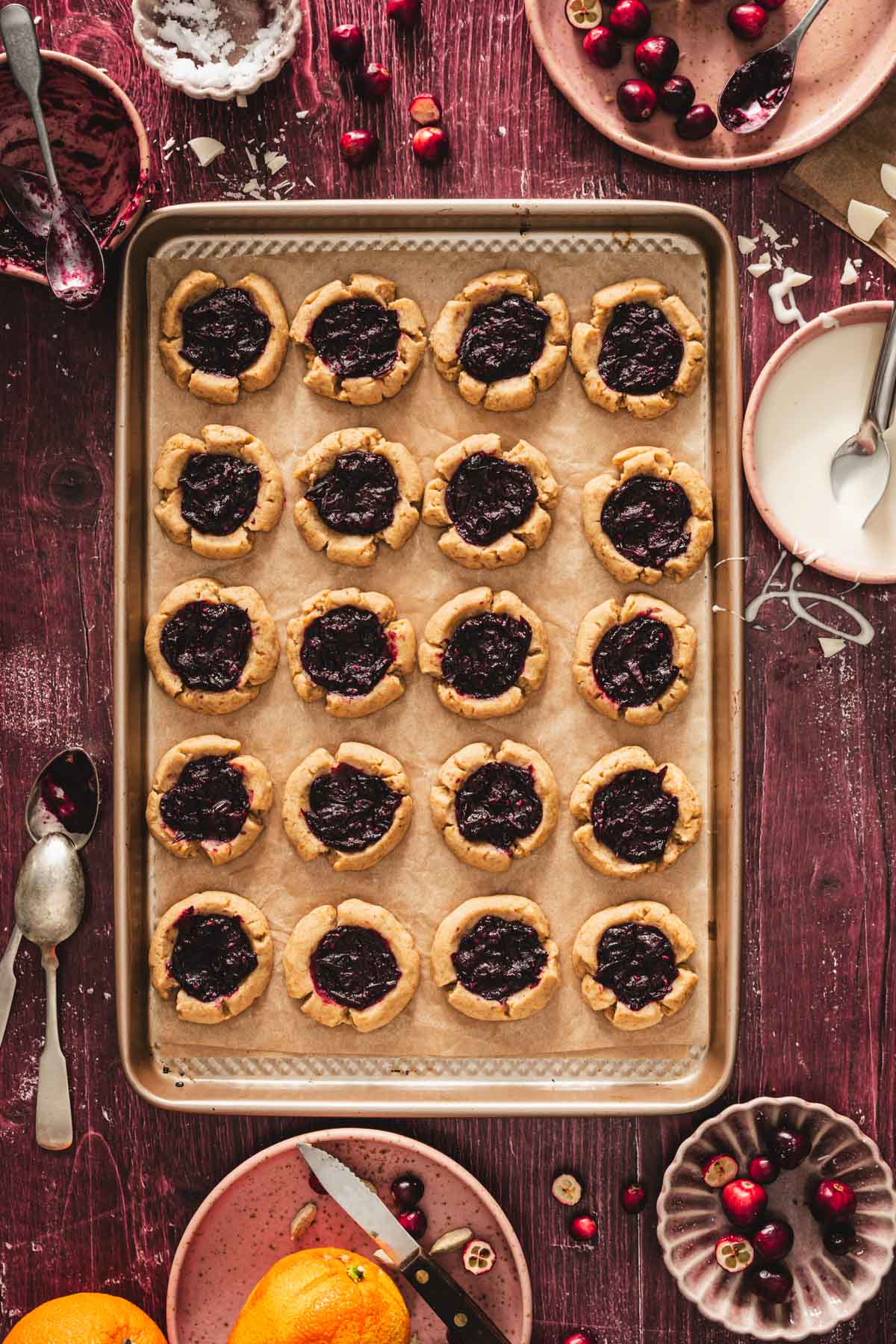 bakedcookies on abaking sheet